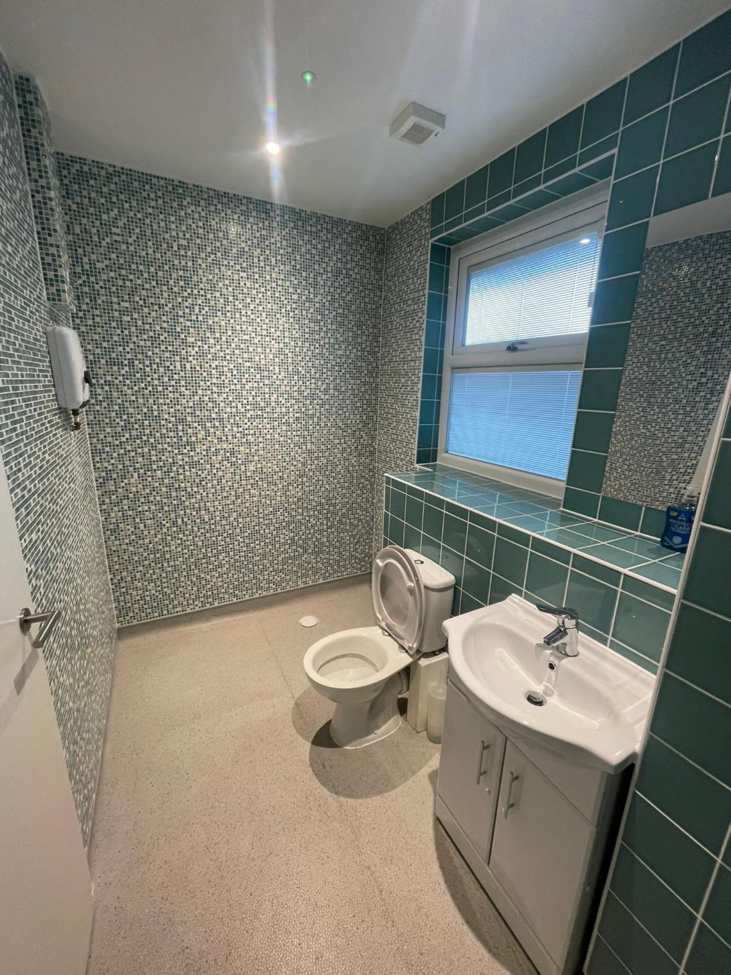 Slieve Apartment Suites Бирмингем Экстерьер фото