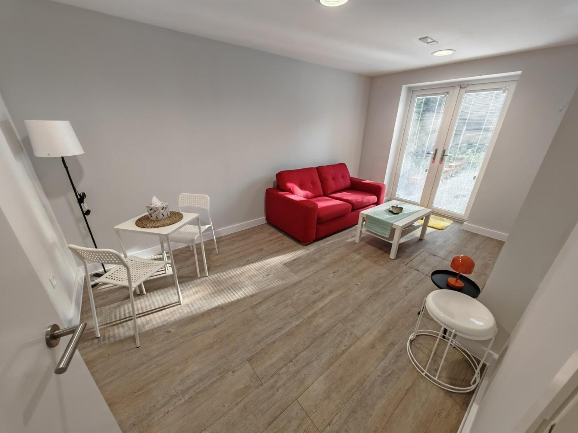 Slieve Apartment Suites Бирмингем Экстерьер фото