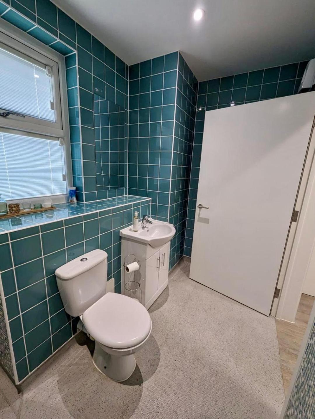 Slieve Apartment Suites Бирмингем Экстерьер фото