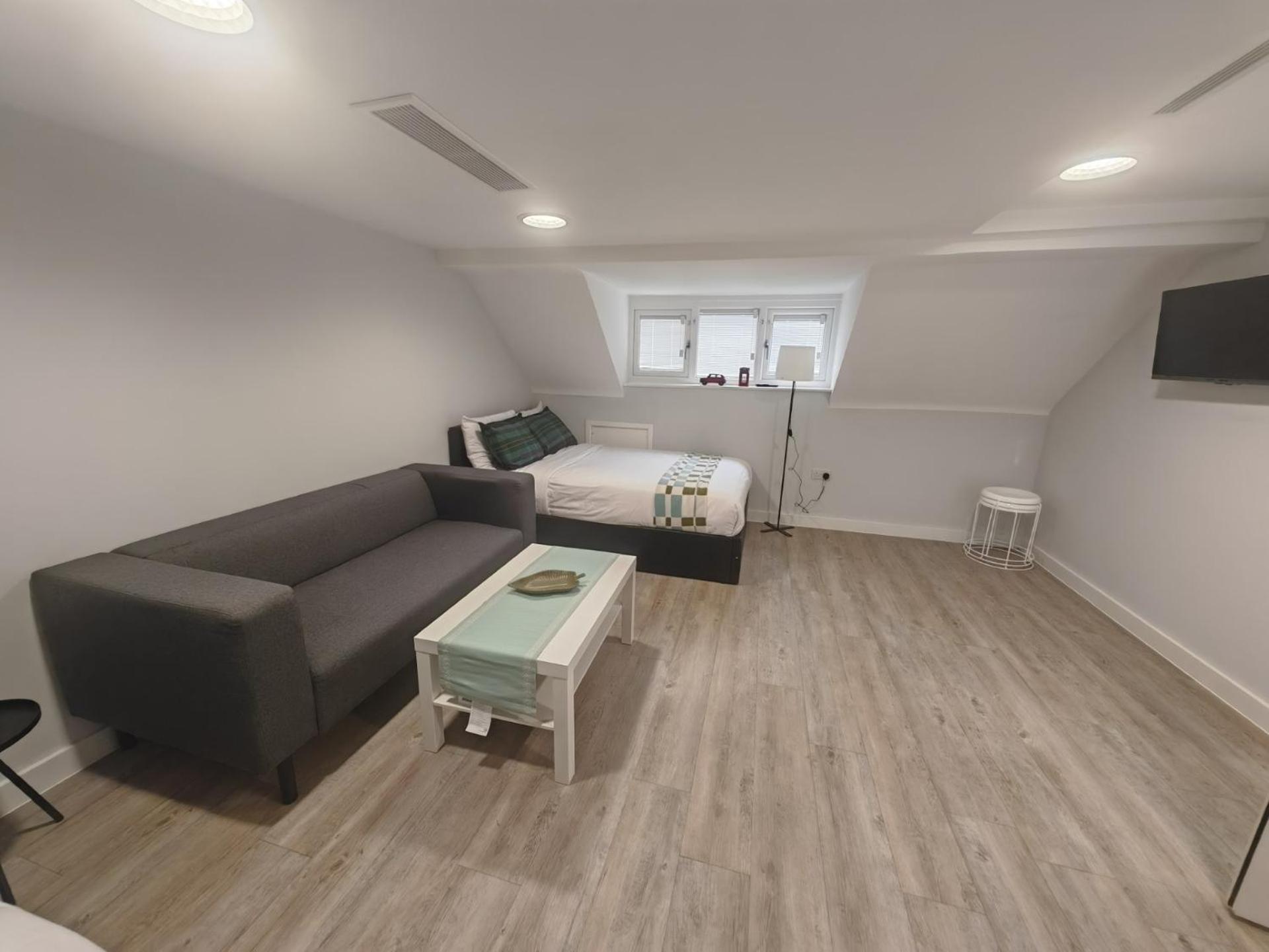 Slieve Apartment Suites Бирмингем Экстерьер фото